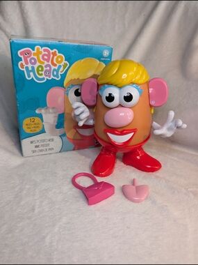 Hasbro Mrs. Potato Head Toy - 12pc + Box